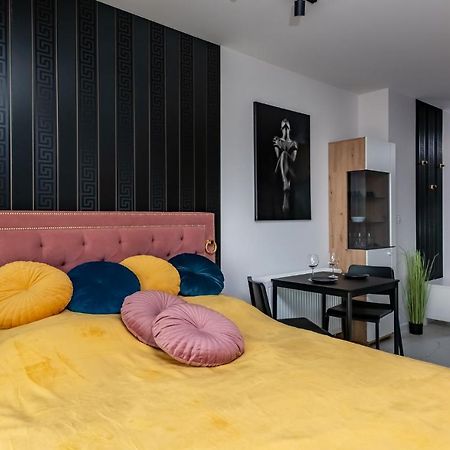 Loveroom Panorama Park Jacuzzi Белосток Экстерьер фото