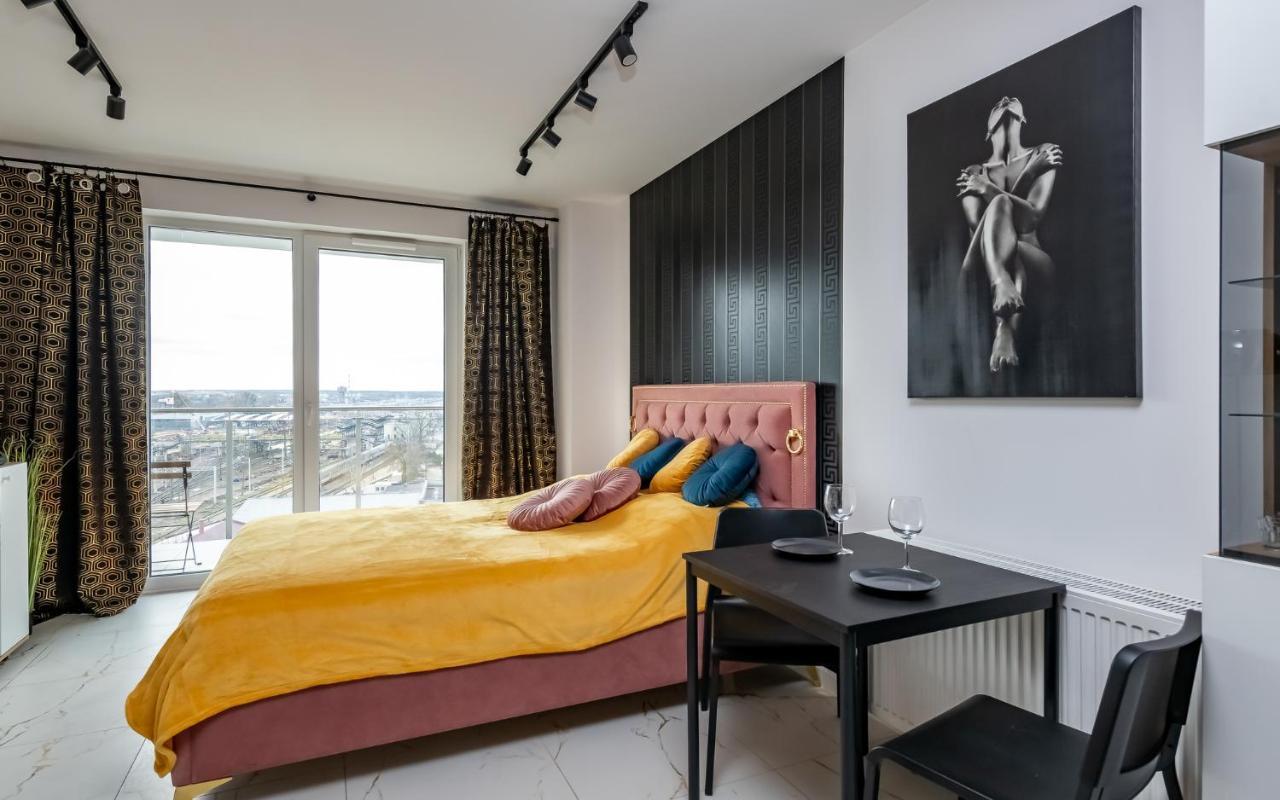 Loveroom Panorama Park Jacuzzi Белосток Экстерьер фото